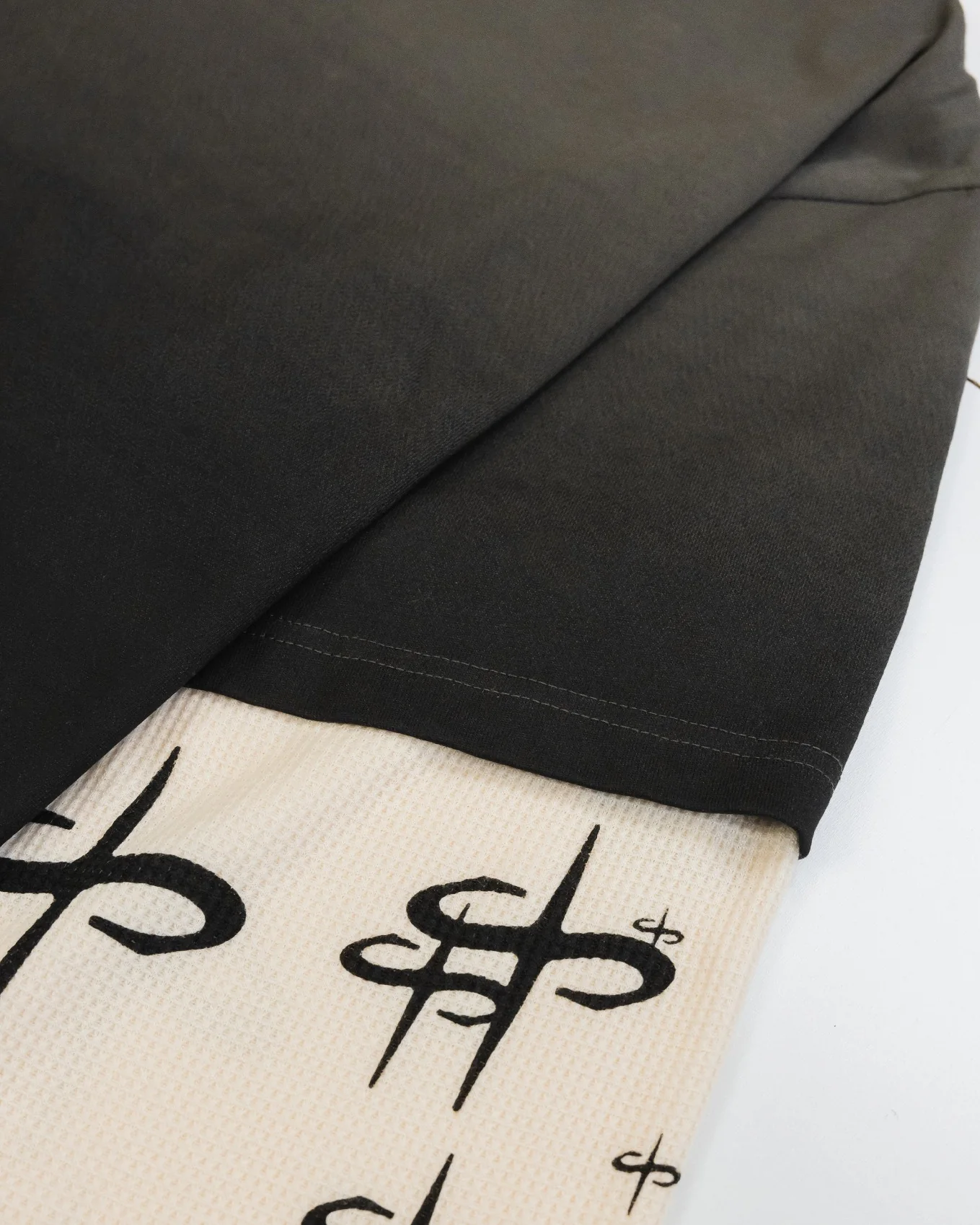 Insignia Layered Shirt - Image 3
